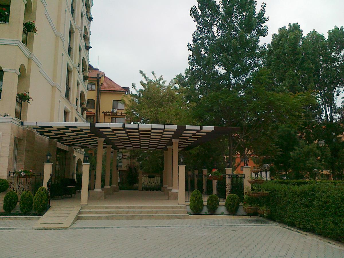 Hotel Seasons 3 Sunny Beach Exterior photo